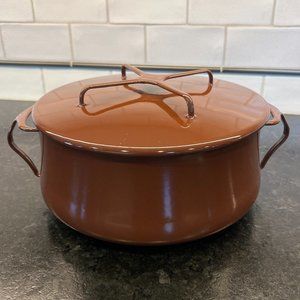DANSK Kobenstyle 6-Quart Chocolate Brown Pot Dutch Oven